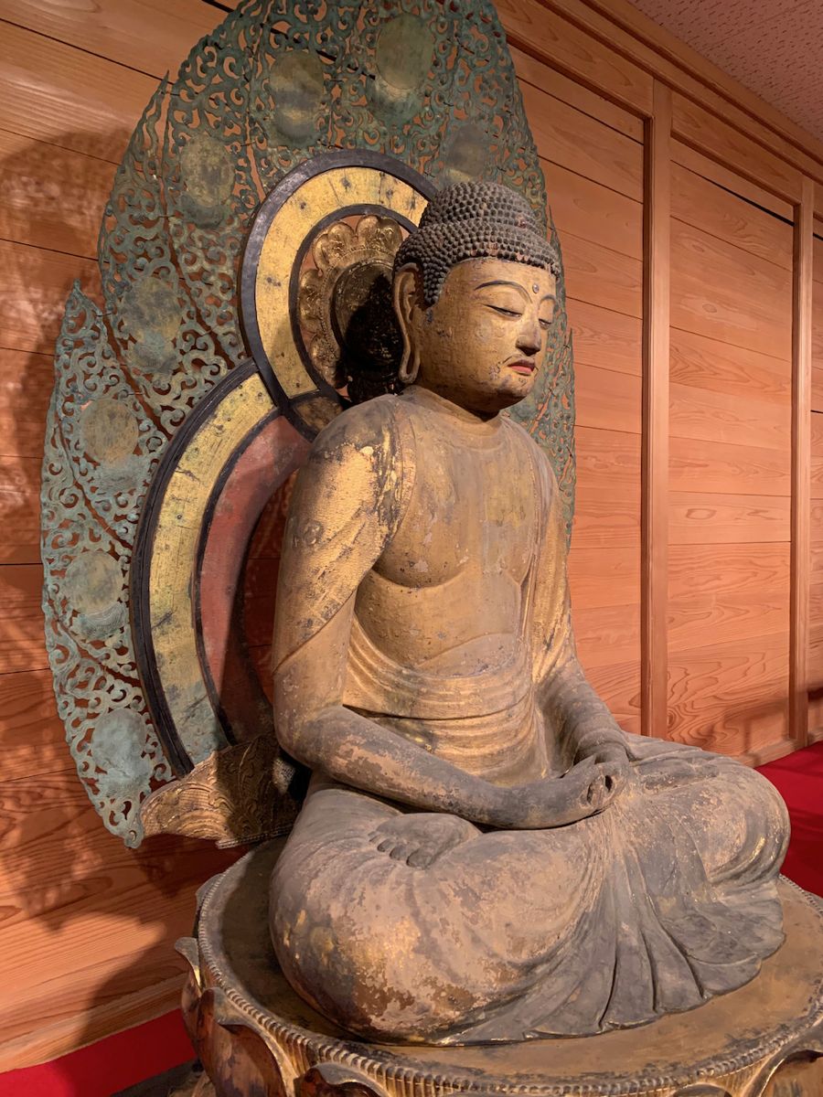 阿弥陀如来坐像２